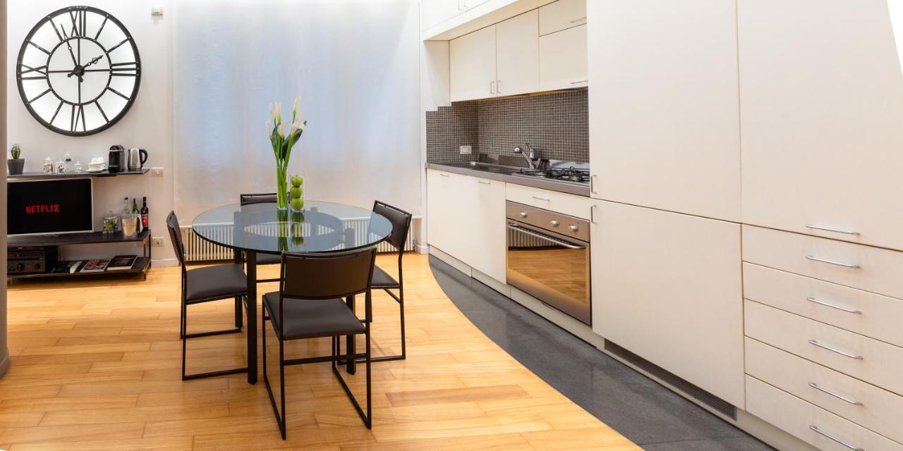 Suite Augustus - Free Parking Genoa Ngoại thất bức ảnh