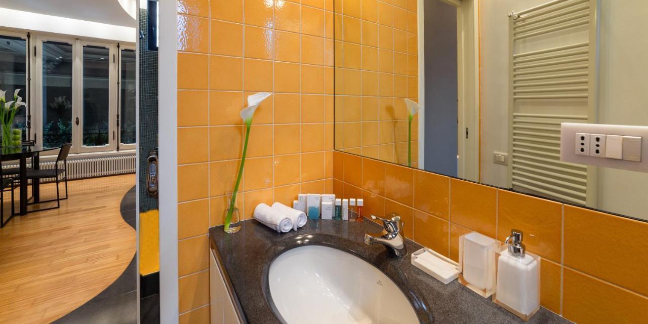 Suite Augustus - Free Parking Genoa Ngoại thất bức ảnh